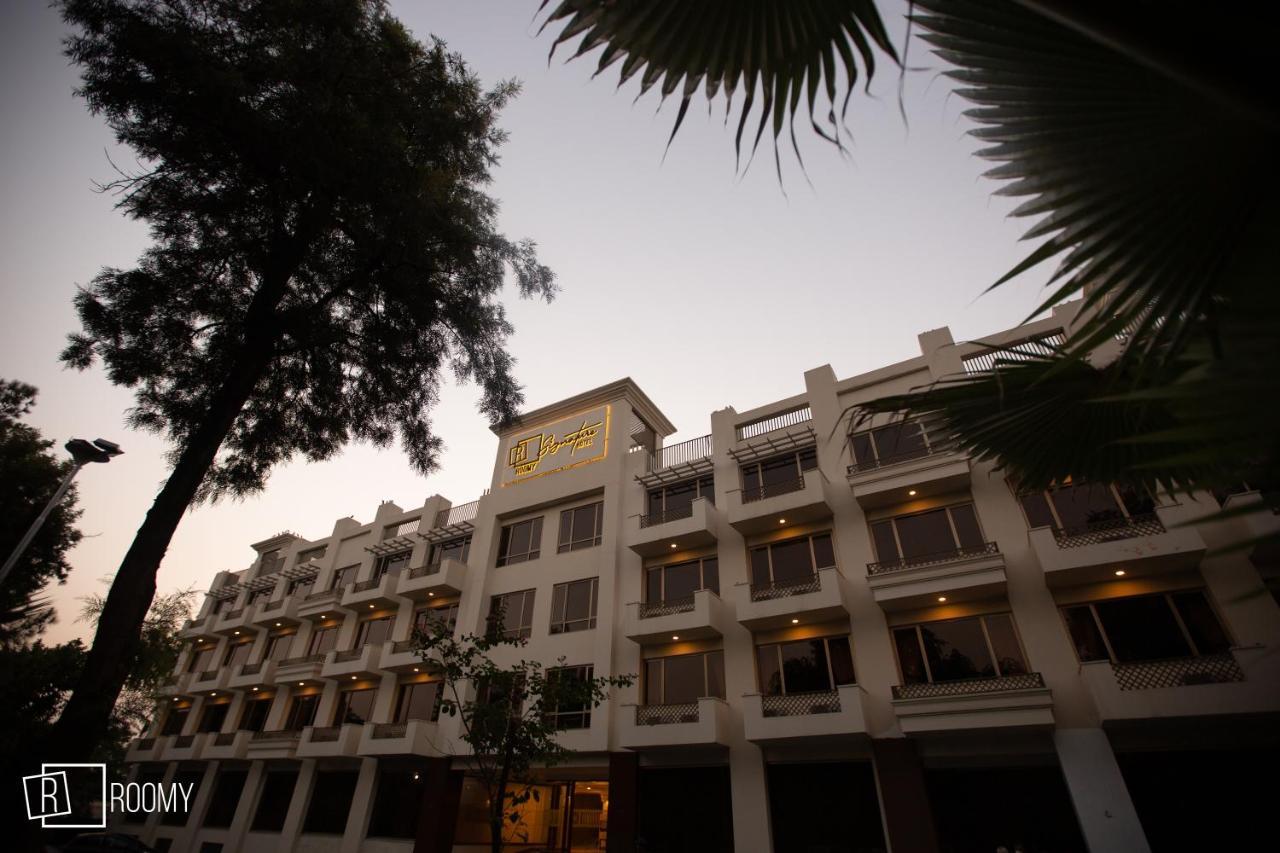 Roomy Signature Hotel, Islamabad Exterior foto